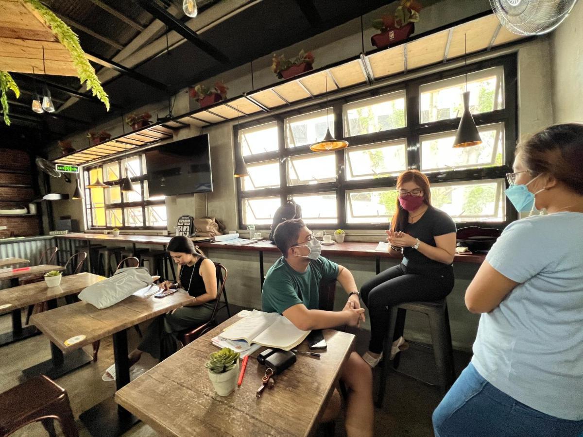 Happynest Hostel Cebu Exterior photo