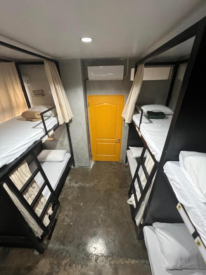 Happynest Hostel Cebu Exterior photo
